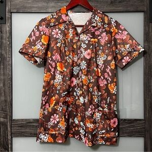 Vintage 1970's Floral Brown Button Up Short Sleeve Women's Shirt Grandmacore